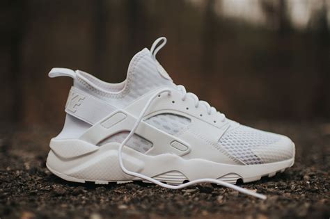 fake nike huaraches triple white|huarache triple black 2021.